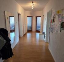 Helle 4,5 Zimmer Wohnung mit Balkon in Bad Hersfeld nähe Kurpark