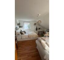 Großes Zimmer in süßer 2er WG - 375,00&nbsp;EUR Kaltmiete, ca.&nbsp; 25,00&nbsp;m&sup2; in Hildesheim (PLZ: 31135) Oststadt/Stadtfeld