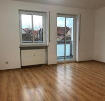 Attraktive 2 Zimmer Wohnung mit Südbalkon in Untermaßfeld - Meiningen