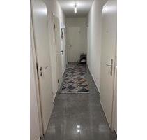 Wohnung neu renoviert 4,5 Zimmer 1 km zur Stadtmitte - Essen Frillendorf