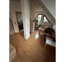 Kleines Haus mit 2,5 Zimmer Wohnung in Büdingen-Düdelsheim