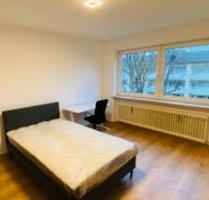 möbliertes WG Zimmer - 725,00 EUR Kaltmiete, ca.  50,00 m² in München (PLZ: 81927) Bogenhausen