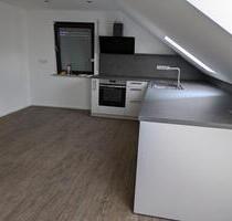 Renovierte 3 Zimmer Dachgeschoßwohnung, Poppenricht, OT Traßlberg