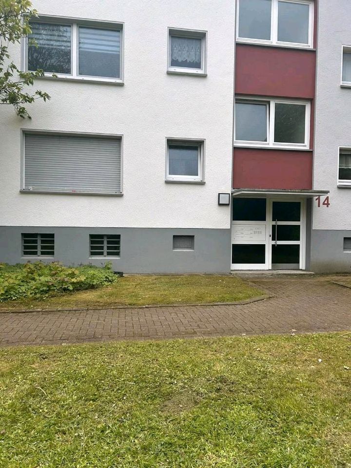 Wohnung 2,5 Zimmer mit Balkon - 439,00 EUR Kaltmiete, ca.  59,33 m² in Essen (PLZ: 45329) Stadtbezirk V