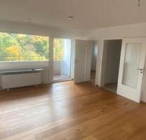 Moderne 2-Zimmer Wohnung mit Balkon + Garage, ruhig aber zentral - Villingen-Schwenningen