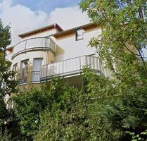 Schöne 2 Zimmer Dachgeschoss-Wohnung in Jena-Ziegenhain