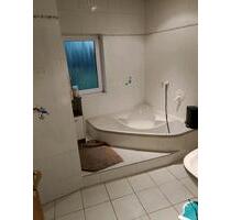 schöne 3 Zimmer wohnung - 880,00 EUR Kaltmiete, ca.  80,00 m² in Kleinmaischeid (PLZ: 56271)