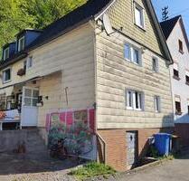 3 Zimmer Doppelhaushälfte - 560,00 EUR Kaltmiete, ca.  75,00 m² in Kirchen (Sieg) (PLZ: 57548)