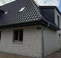 Neubau 4-Zimmer mit Terrasse in moderner DHH (KfW 40 EE) – hochwertige Ausstattung – 2,65 m DH - Neumünster Brachenfeld/Ruthenberg