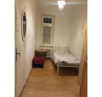 1 mini zimmer 400€ wedding nur frau - Berlin Mitte