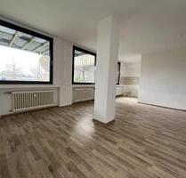 2-Zimmer-Wohnung mit Garten - 620,00 EUR Kaltmiete, ca.  80,00 m² in Solingen (PLZ: 42651)