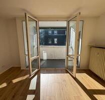 ACHTUNG: Tolle RENOVIERTE 4 Zimmer Wohnung mit Balkon!! - Aachen Aachen-Mitte