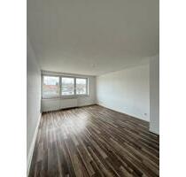 Modernisierte 3-Zimmer Wohnung mit Balkon in Düsseldorf-Unterrath - Mönchengladbach West