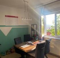 helle 3 Zimmer Wohnung, Küche mit EBK, Bad und Garten - Schwandorf