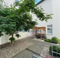 Kleine, ruhig gelegene 1 Zimmer Wohnung im Hinterhaus, wird frisch renoviert, neue Einbauküche - Schwerin Altstadt