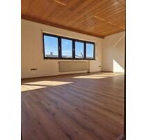 neu renovierte helle großzügig 3 Zimmer Whg. ca. 103 m² Weiden - Weiden in der Oberpfalz