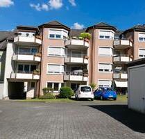 Helle 2 Zimmer Wohnung im EG mit Terrasse ( Garage + Stellplatz ) - Lüdenscheid