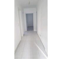 4 Zimmer Wohnung - 950,00 EUR Kaltmiete, ca.  90,00 m² in Kassel (PLZ: 34134) Niederzwehren