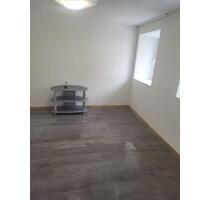 Drei Zimmer in gemeinsamer Wohnung in Mönchsdeggingen zu vermiete