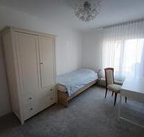 Ein Zimmer in einer Wohngemeinschaft - Erlangen Alterlangen