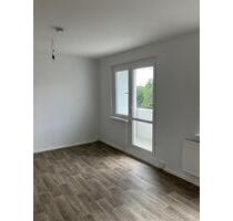3 Zimmer mit Dusche ab sofort - 390,00 EUR Kaltmiete, in Halle (Saale) (PLZ: 06120) Dölau