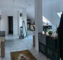 2,5 Zimmer Mietwohnung DG Sülz Köln