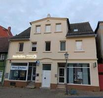 2-Zimmer DG Wohnung - 270,00 EUR Kaltmiete, ca.  45,00 m² in Calbe (Saale) (PLZ: 39240)