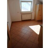 4 Zimmer Dachgeschoss Wohnung - 1.250,00 EUR Kaltmiete, in Bad Waldsee (PLZ: 88339)