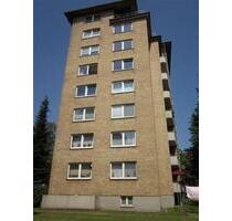 Einziehen noch vor Weihnachten! 2 + 2 halbe Zimmer Nähe Kaufhof - Lübeck Sankt Gertrud