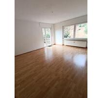 2 Zimmer Wohnung,Wannenbad,Keller,Terrasse,Garage ab sofort - Siegen Eiserfeld
