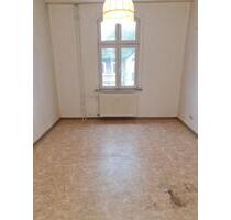 Duisburg-Marxloh, 3-Zimmer-Wohnung mit Potenzial zu vermieten! 1 Nettokaltmiete frei (2. Monat)