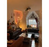 Herzliche 3er-WG: Umwelt & Kunst – Zimmer frei - Kiel Südfriedhof