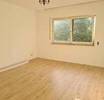 helle 4 Zimmer Wohnung - 1.450,00 EUR Kaltmiete, ca.  120,00 m² in Bonn (PLZ: 53179) Lannesdorf