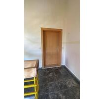 Traumwohnung über den Dächern von Helmstedt - 2 Zimmer mit Balkon und Aufzug – Frisch renoviert!
