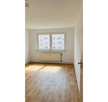 195€ | 3 Zimmer | Balkon | Fernwärme - Mücheln (Geiseltal)
