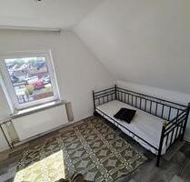 Möbiliertes WG Zimmer HM Zentral Einbauküche WLAN Eckwanne Garten - Hameln