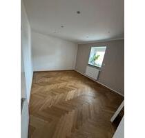 Moderne helle 6,5-Zimmer Wohnung zu vermieten - Scheinfeld