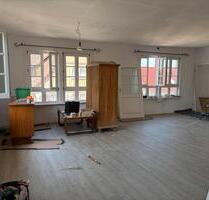 2 Zimmer Wohnung 80 qm - 750,00 EUR Kaltmiete, in Altensteig (PLZ: 72213)