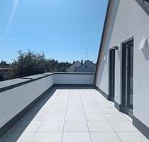 Neubau 3-Zimmer Penthouse mit Einbauküche und großer Dachterrasse! - Straubing
