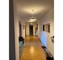 helles WG-Zimmer am Hassel - 336,00 EUR Kaltmiete, ca.  80,00 m² in Magdeburg (PLZ: 39104)