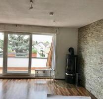 4 Zimmer DG Wohnung in Frankfurt- Alt Schwanheim, zentral gelegen - Frankfurt am Main