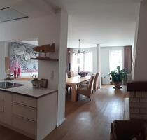 Helle, großzügige 4-Zimmer Erdgeschoss-Wohnung - Barsinghausen