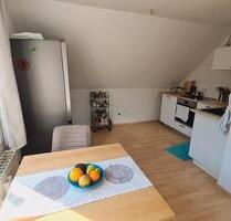Biete schönes WG-Zimmer in 2er WG - Ehrenkirchen