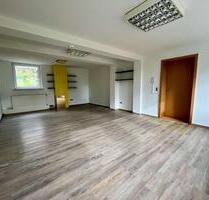 Große 1,5 Zimmer Erdgeschosswohnung in Rödental!