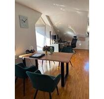 Helle 2,5 Zimmer DG-Wohnung mit Balkon und EBK - Schwieberdingen