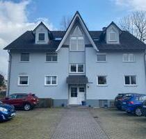 2 Zimmer DG Wohnung mit Parkplatz, Küche und Kellerraum - Erlensee