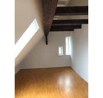 Schöne 2,5-Zimmer Wohnung mit Fachwerkhaus-Charme - Köngen