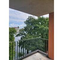Möblierte 3 Zimmer Wohnung, Sauna, TG, Wallbox 11 KW an der Spree in BerlinKöpenick