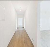 Frisch Sanierte 2 Zimmer Wohnung mit Balkon - Waltrop