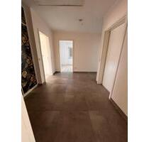 4 Zimmer Wohnung mit großer Terrasse - Rösrath